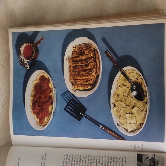 Vintage 850 Page Italian Cookbook Hardcover - Picture 4 of 8